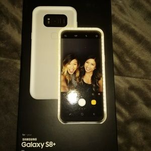 Brand New Samsung S8+ Incipio Light up Selfie case